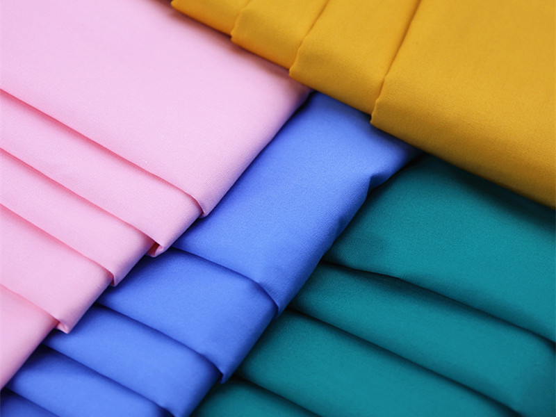 100% Polyester Taffeta 210T 55GSM 1/1 PLAIN